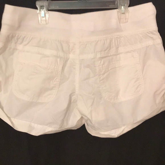 Super comfy white shorts! - Picture 2 of 3